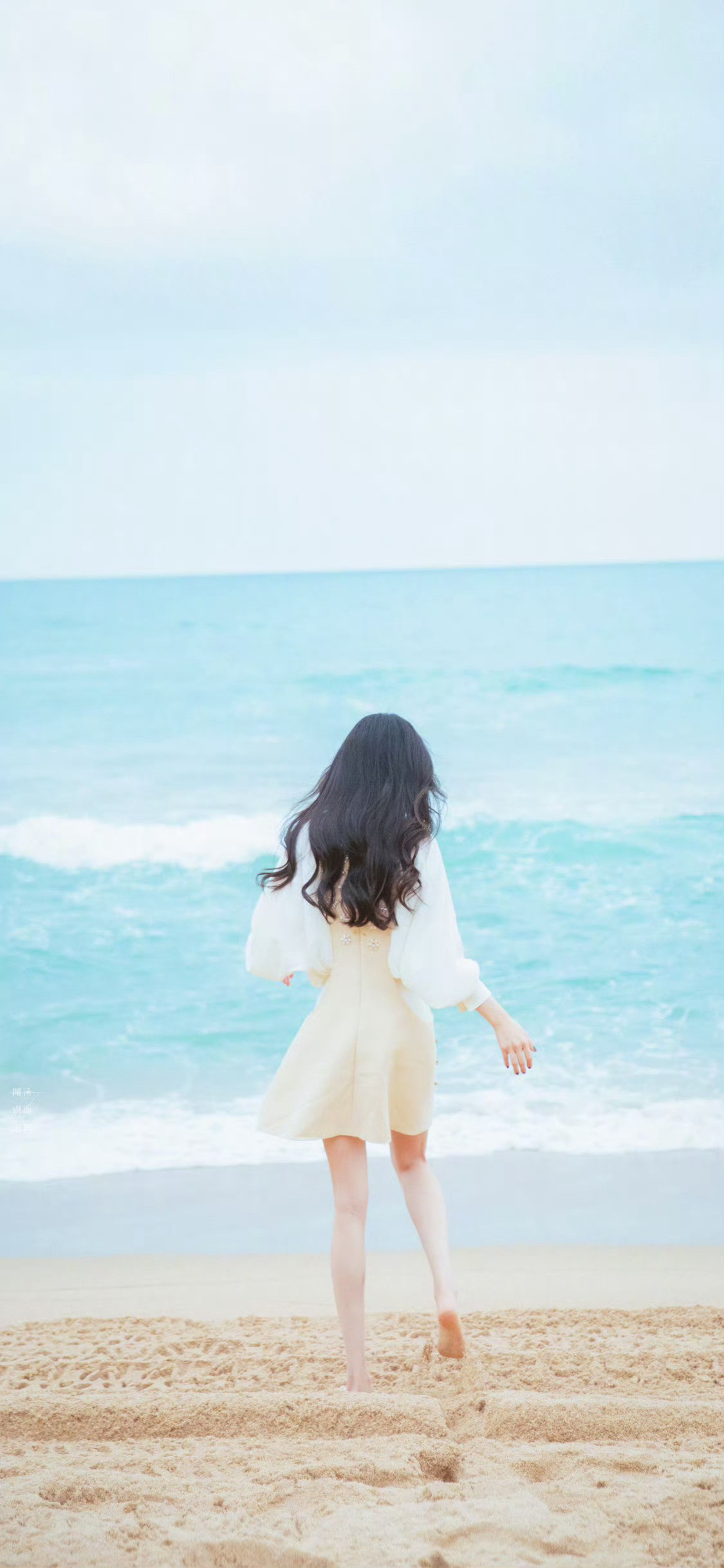 杨幂🌊美幂的壁纸，WeChat聊天壁纸，锁屏壁纸都安排上🏖️🌴