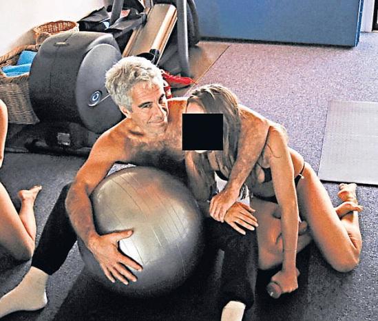 最近全网都在扒爱泼斯坦案，那些刚解密的文件里，藏着一个细节让人火大，这位“萝莉岛