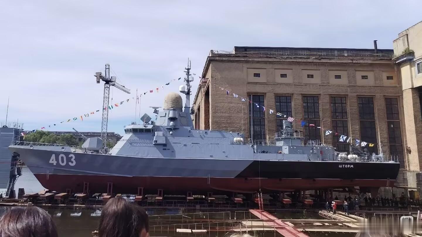 今日，22800型小型导弹舰“风暴”号（开工定名巴甫洛夫斯克，2020年铺设龙骨