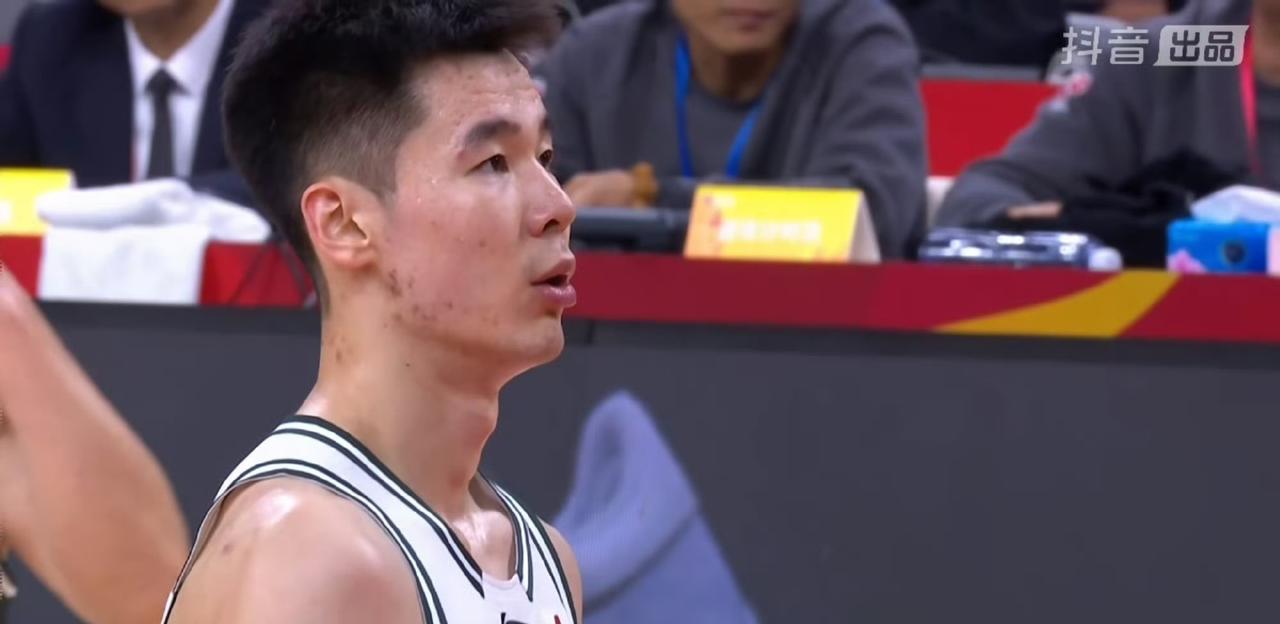 有一说一，这五位后卫谁会率先入选国家男篮？第五位：郭艾伦新赛季，郭艾伦场均