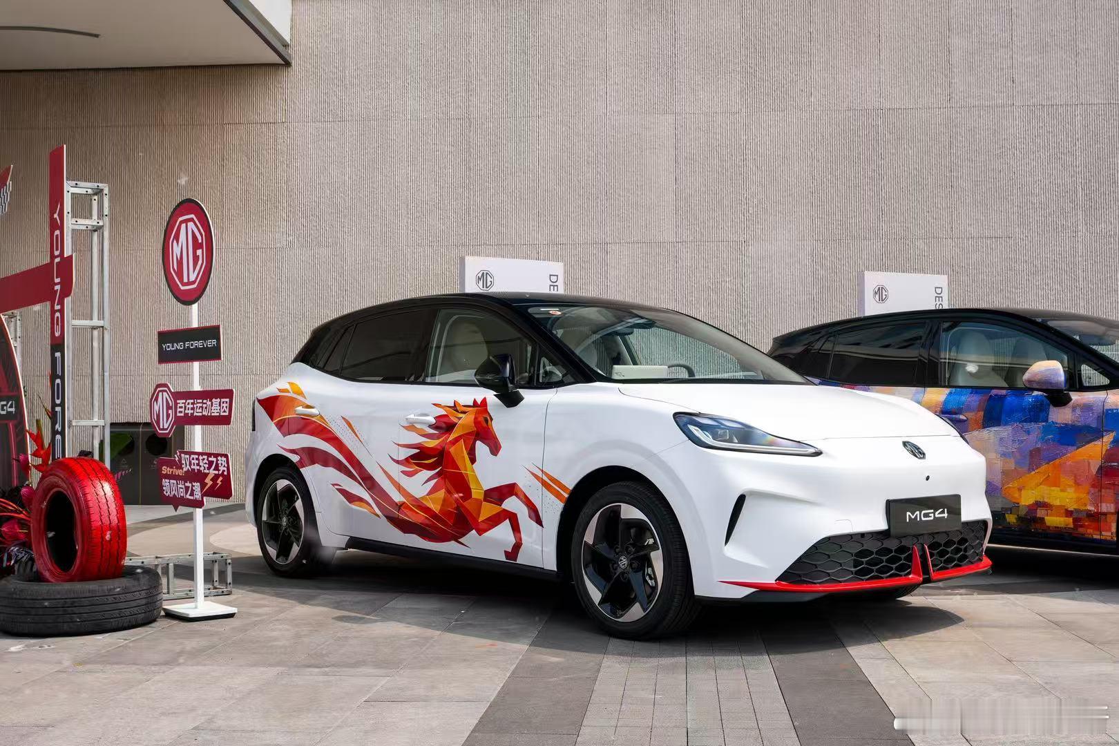 这才是小车该有的样子，MG4是一台真香选手✨原厂自带运动范儿，改装潜力拉满，城