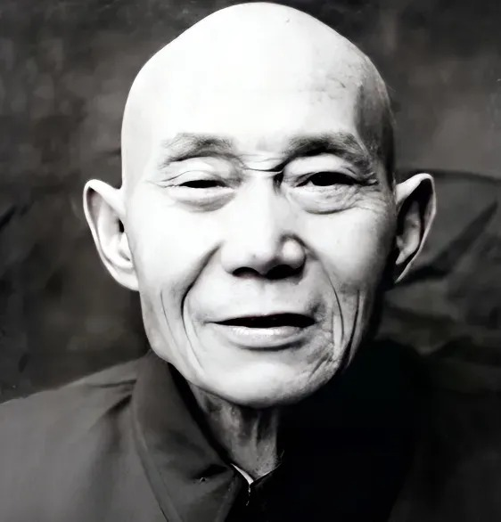 抗战中，八路军吴凤翔叛变，当众枪杀地下党“卧底”，日军高官大喜过望，将他当成自己