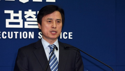 韩国内乱特检组于19日将前总统尹锡悦以羁押状态移交审判。这是该特检组自上月18日