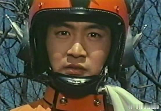 艾斯奥特曼：早苗你做甚？闲的？