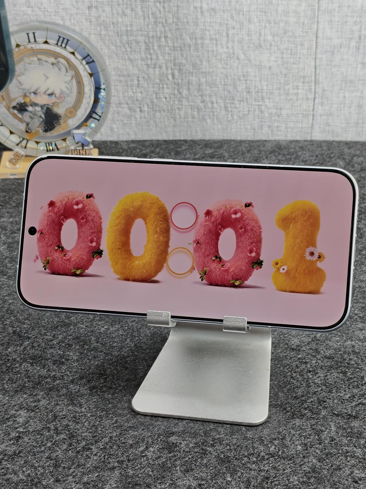 别再只会用手机玩游戏刷视频了。荣耀Magic8上手后，我才知道什么叫玩手机。