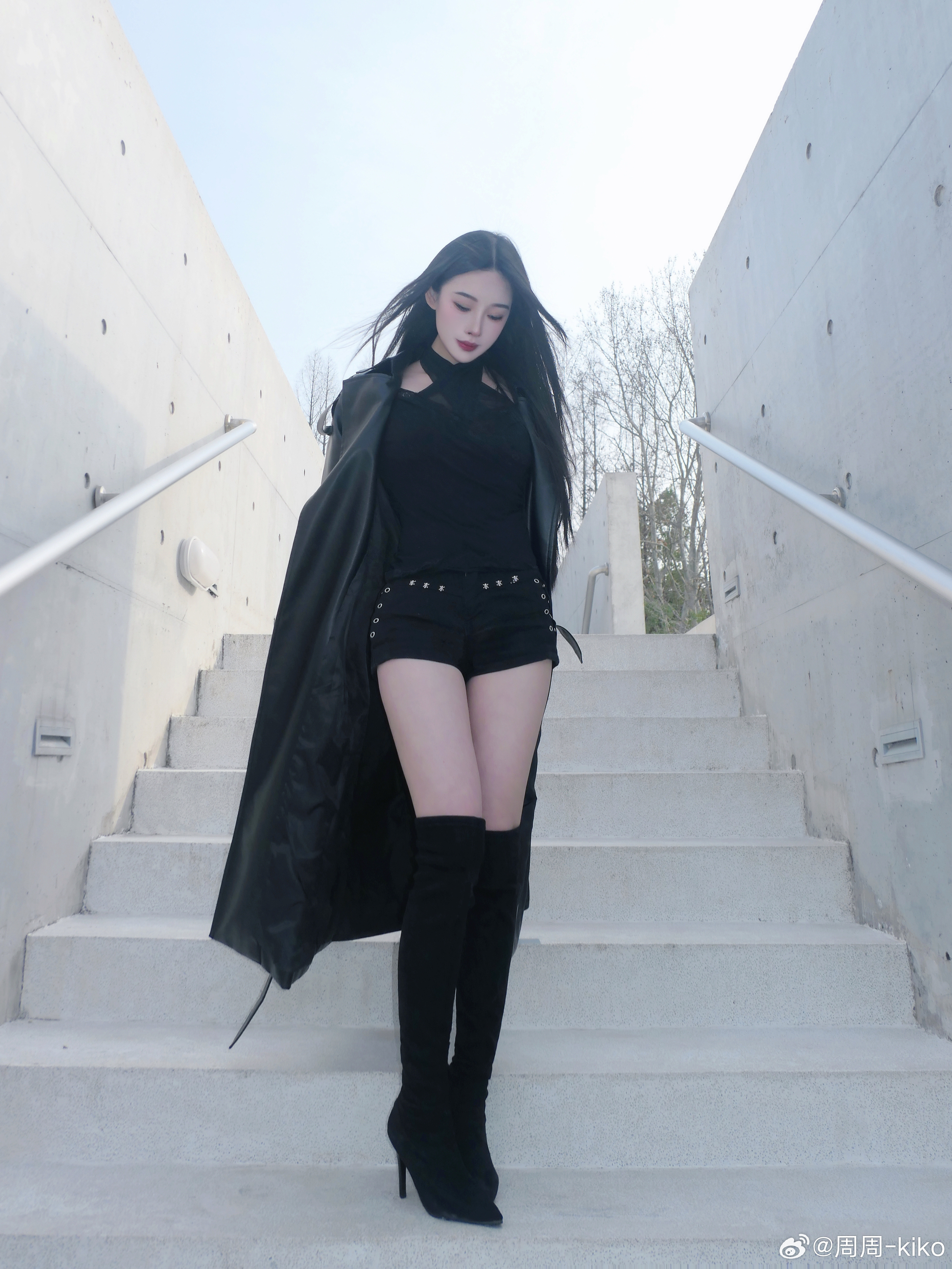 过膝靴就是帅啊😎