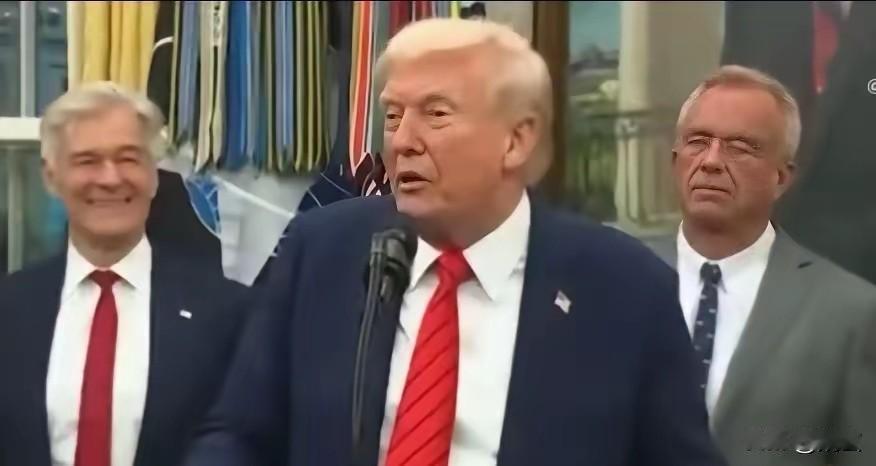 有人说，东大突然收紧稀土等战略资源出口，是为了增加未来与美国谈判的筹码，我看未必