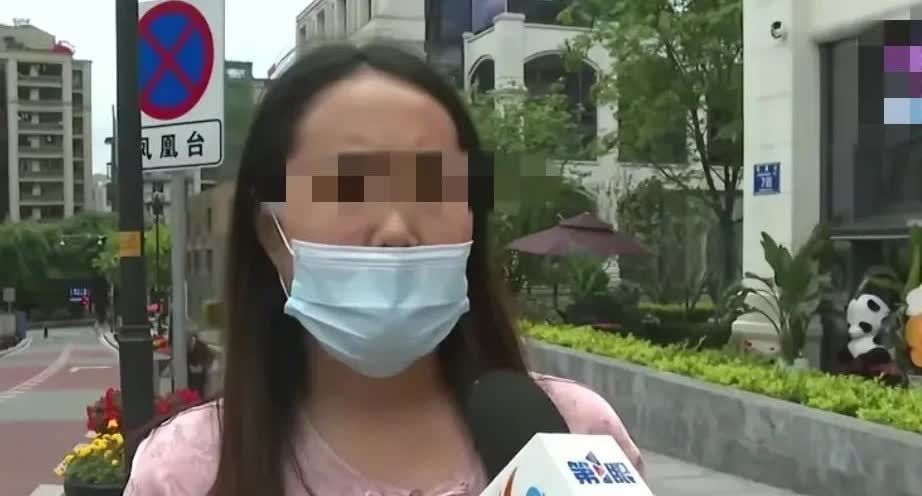 重庆，女子发现手机不见了，立马折返回去，前后不过几分钟，却发现手机已经关机了，店