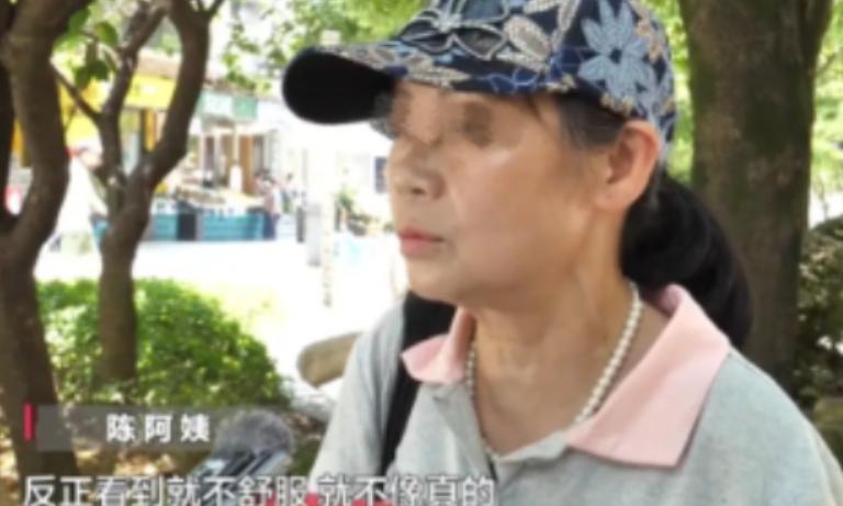 贵州当地一家水果门店，女子进店选购了一份菠萝蜜，核算总价仅仅11元。结账时女