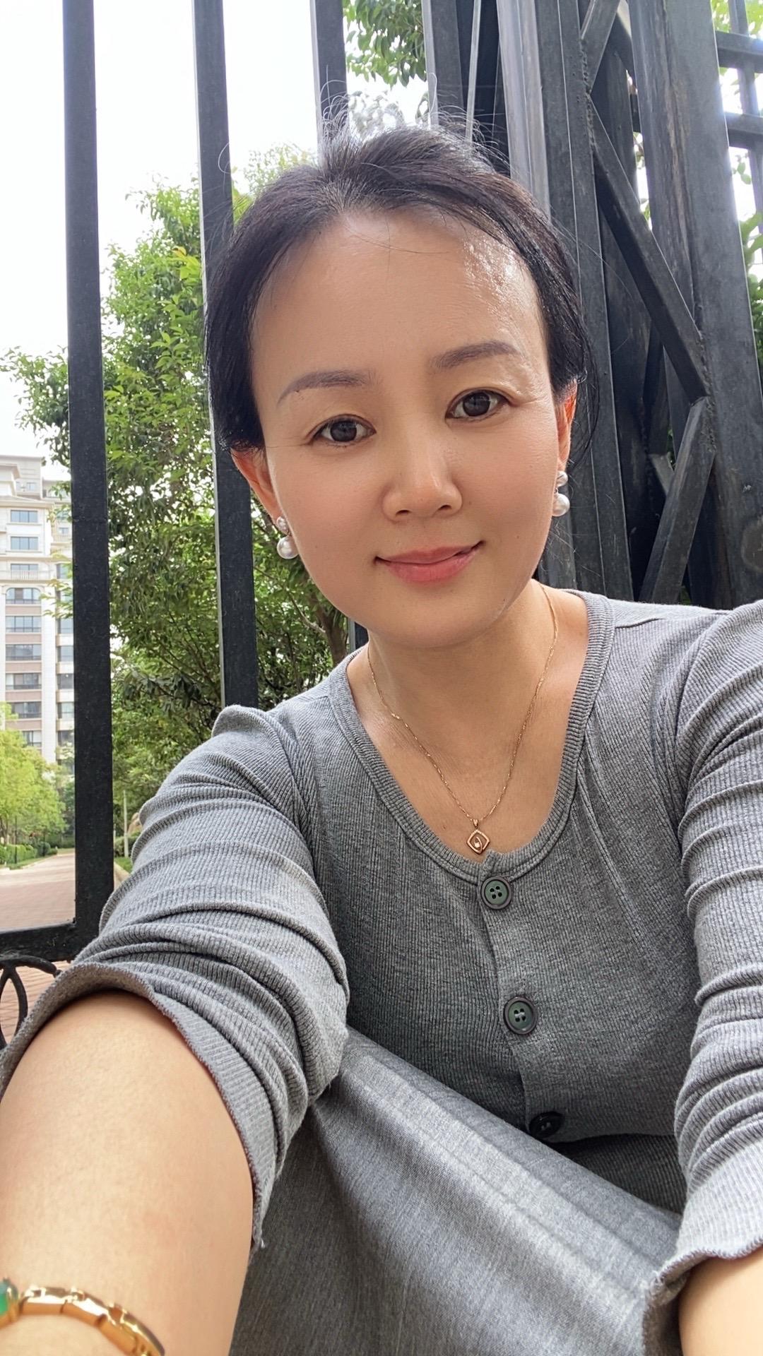 我快停经了，我43岁，对，你没听错，之前不敢想，现在我勇敢面对，以前总...