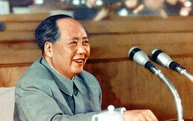 毛主席对华国锋最放心，可在毛主席去世后，华国锋却做了一个违背主席的决定。华国锋