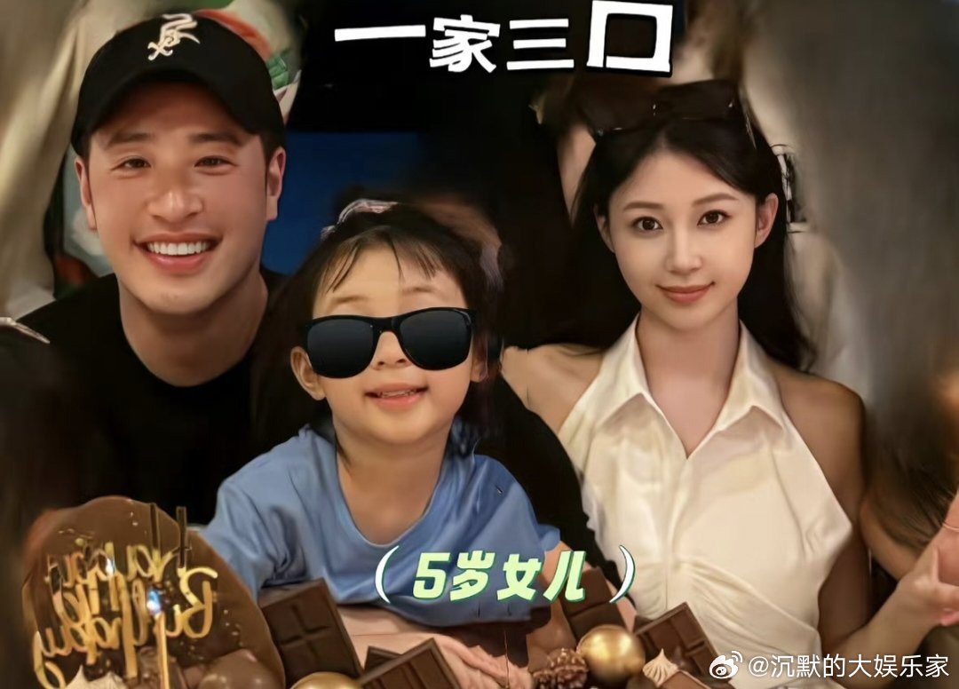 潘玮柏老婆宣云晒5岁女儿近照，母女同框像是一对漂亮的姐妹花。潘玮柏虽然没有露脸，