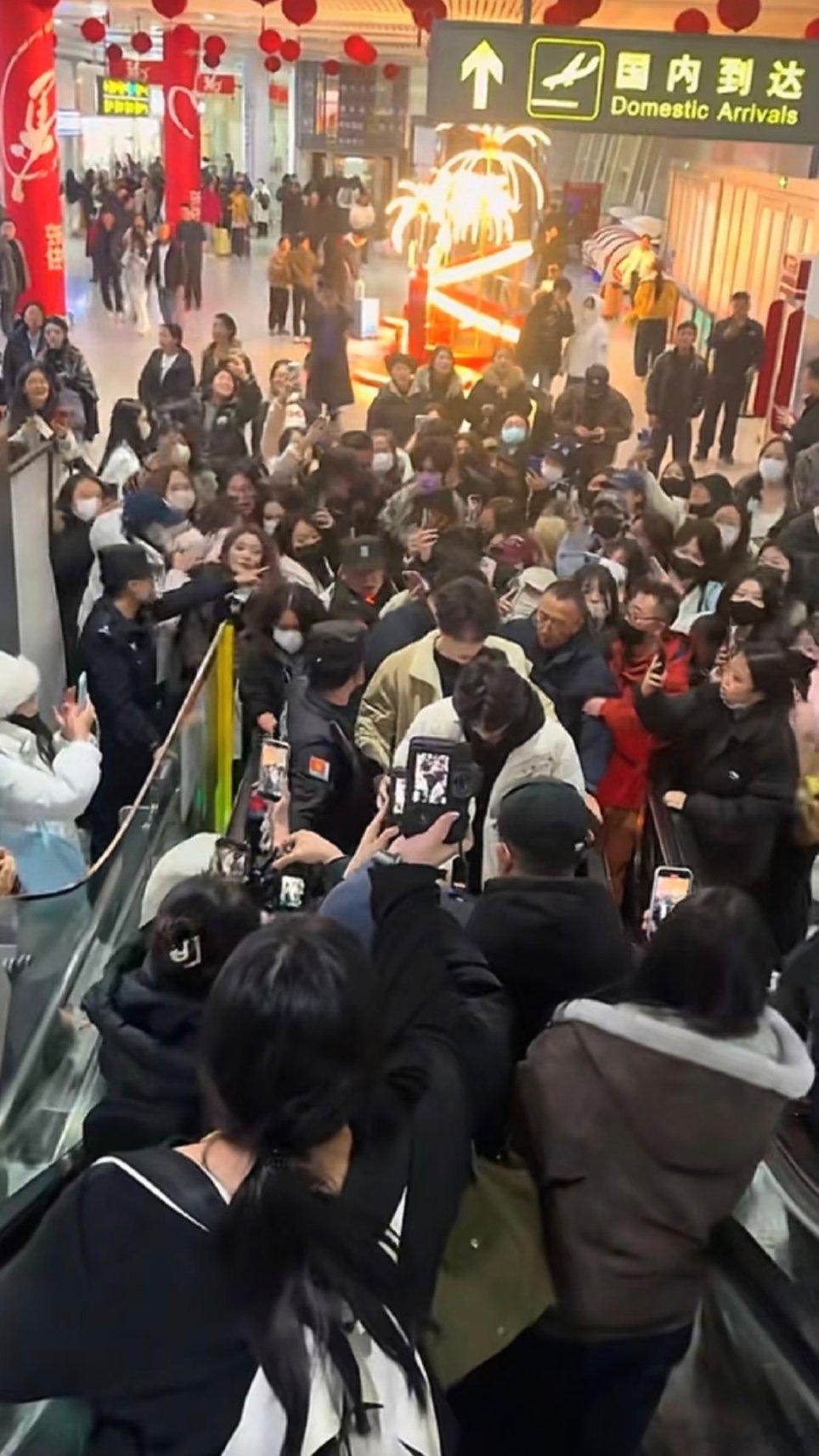 弄简妈咪能不能不要这样营业啦，真的看着难受。