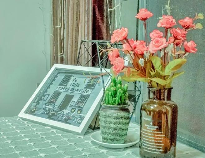 很有道理的一段话：“一定要住小房子，不要住大房子，老话说，房子大人养宅，房子小