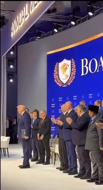 和平委员会签约国名单。特朗普组的和平委员会，名单一出来就看懵了，大半都是中俄