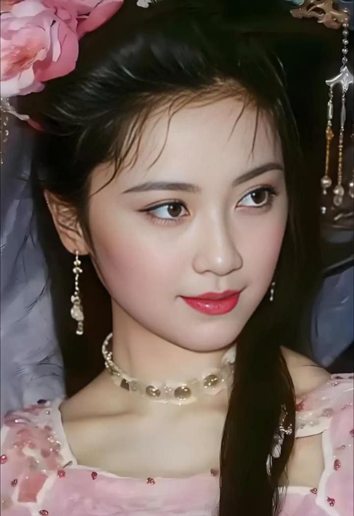 她配得上