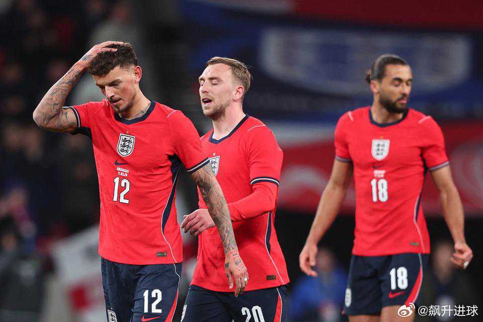 退队4年后回归阿森纳名将遭8万英格兰球迷狂嘘心态爆炸压哨送点在北京时间3月2