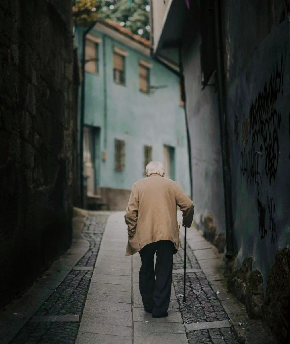 陈道明非常现实的话：“如今的社会，养儿子就是给别人养的，儿子的人和钱都是儿