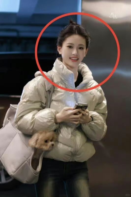 能理解为什么说她是天选大小姐了...沈羽洁真的好美啊，现实真的太美了，这精致的小