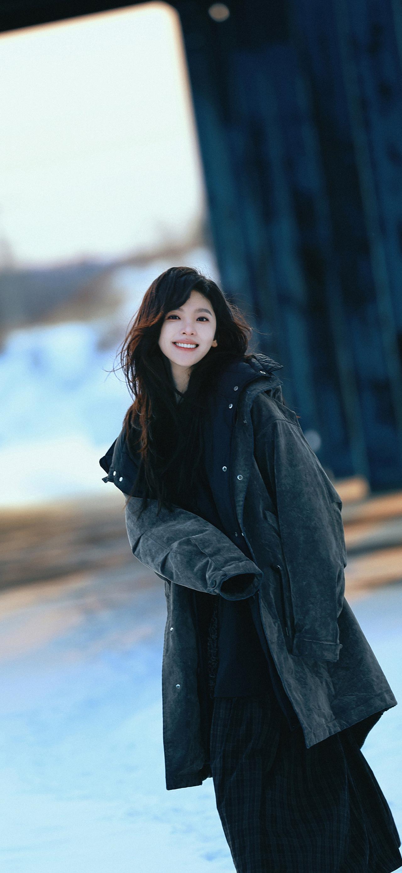 美女壁纸-第6113期-章若楠