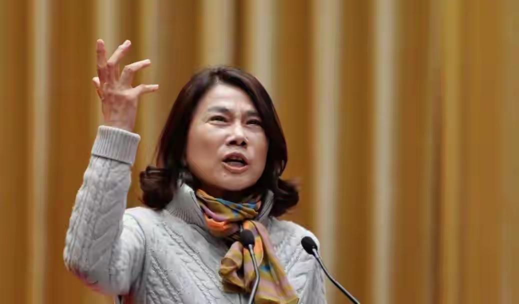 董明珠说“不用留洋的含金量还在上升”，现在再看，当初骂她的人是不是该醒醒了？