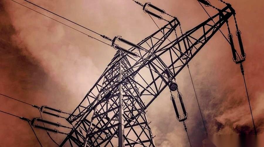 他们要把手伸向核电站了。不是开玩笑，就是核电站的变电站，掐你命脉的那种。潜台