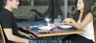 爆笑GIF: 虽然你违规停车了, 但是我没有违规走路啊