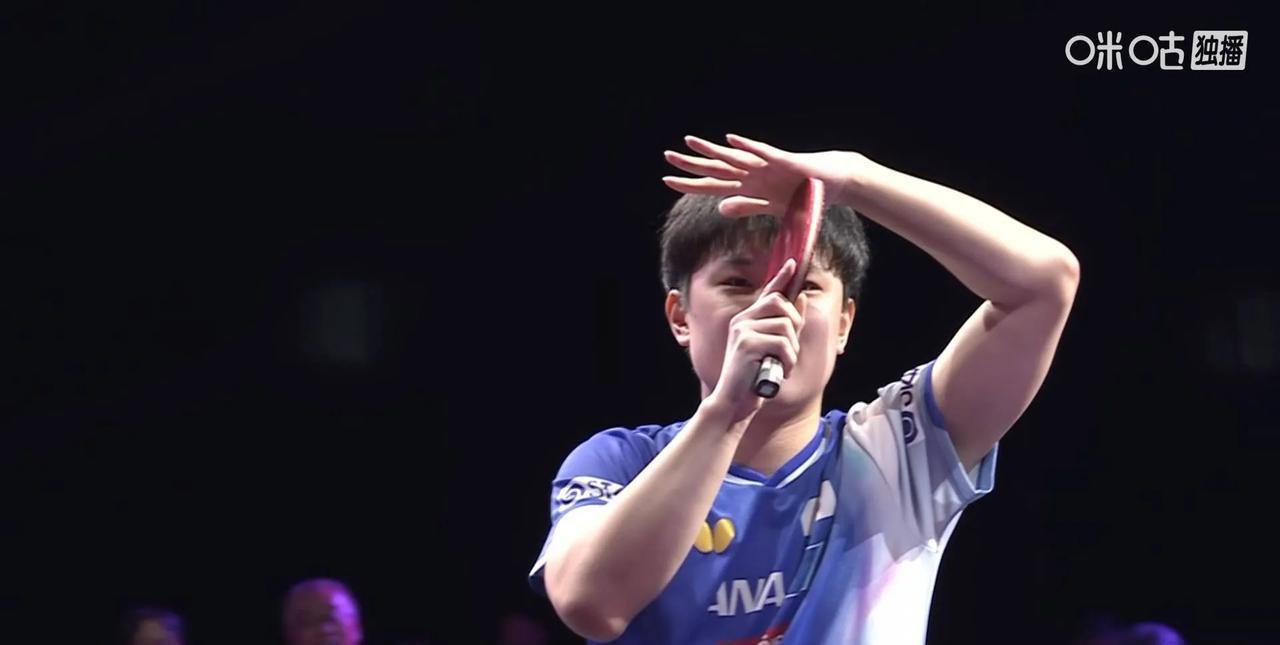 张本智和VS卡尔伯格，张本智和完全控场，3：0强势晋级八强。张本