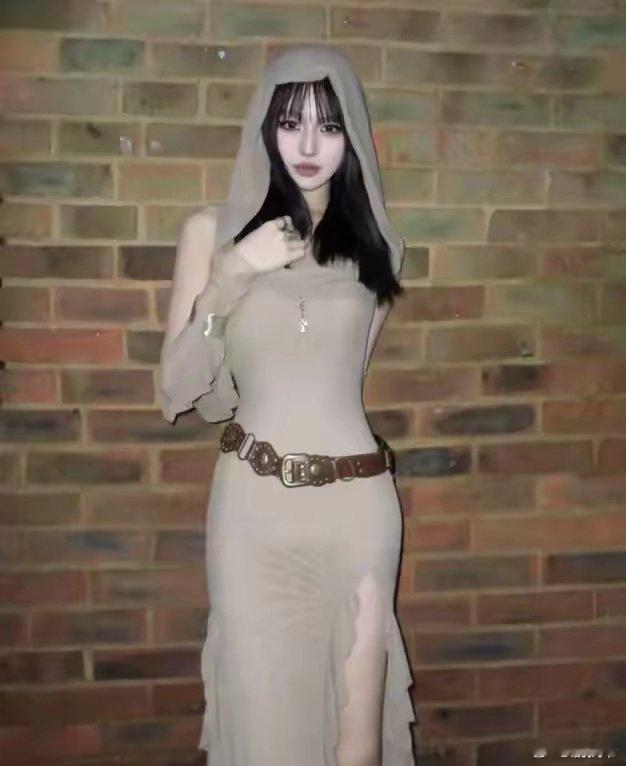 汪峰的大女儿集中了父母的优点，越大越美，简直是绝世美女，有种超模气质！​​​