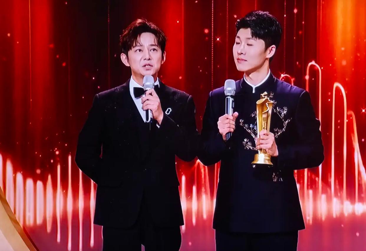 内行才懂的门道：这场颁奖礼，救活了一个快被玩坏的概念——“专业”。昨晚的金声奖