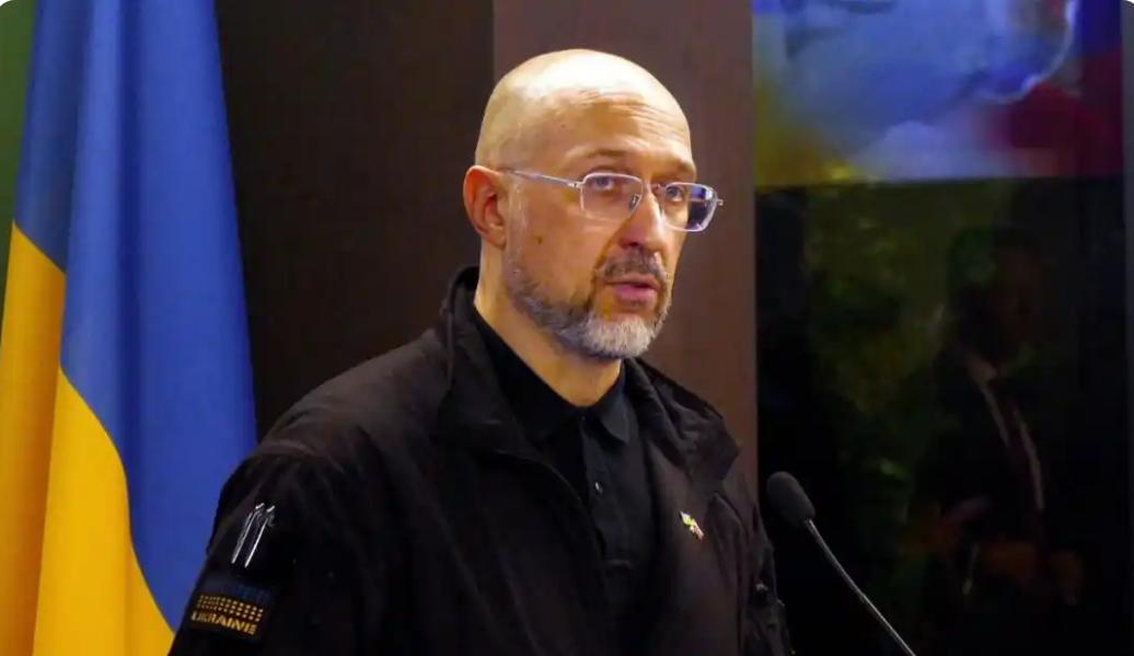 乌克兰的军费为什么消耗这么快？终于找到原因了。12月20日，乌克兰国防部长什米