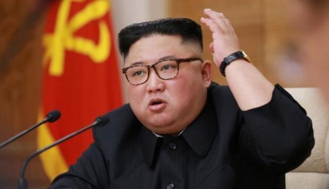 朝鲜终于出手了！金正恩亲自现身，一枚导弹砸向了日本海。来自朝鲜官媒的最新消息：1