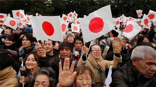 日本这个国家的生存逻辑一万年都不会变：在中国强盛时示弱、在中国虚弱时侵犯，即使现