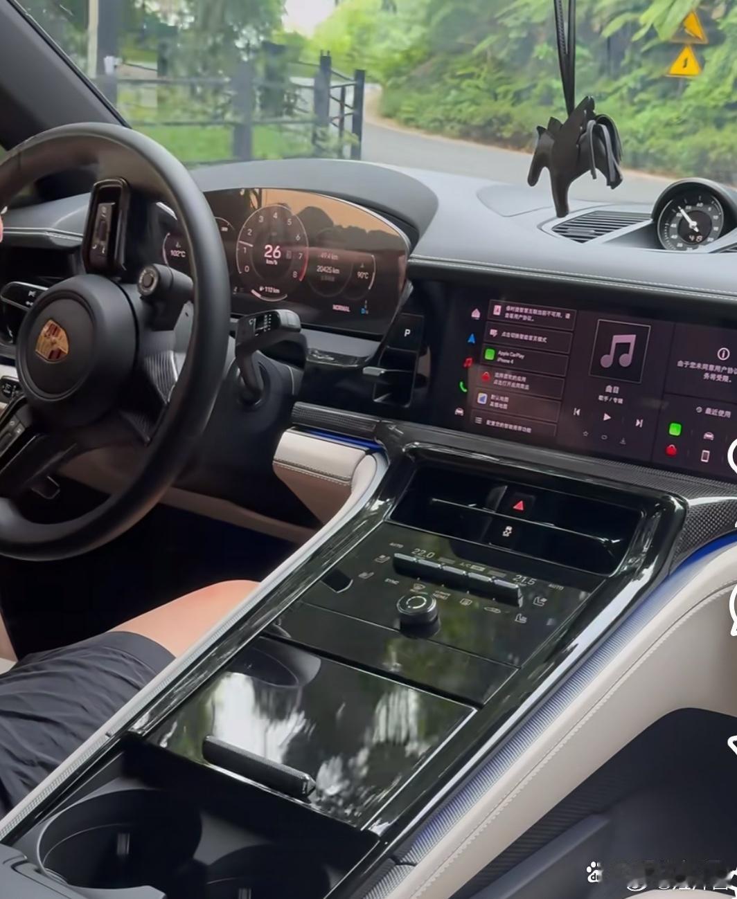 你敢信这是十年前的保时捷内饰？