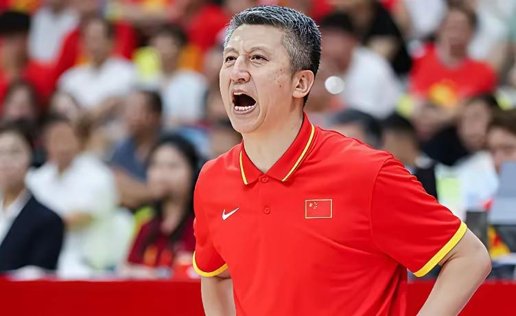 若然中国男篮再组红蓝队，由杜锋掌帅挑郭士强不要的组成蓝队，两队竞争打剩下的世预赛，谁会胜出？*郭士强