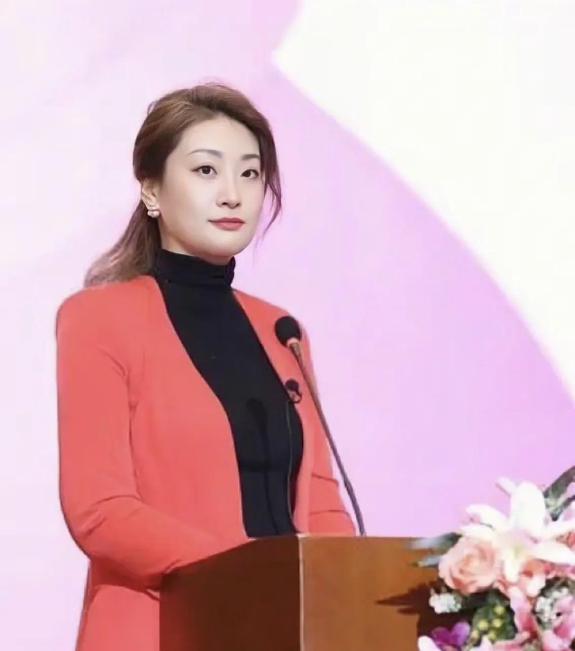 都在说宗馥莉六亲不认，杀伐果断，不留余地，四面树敌，说就不好听的，她要是平庸一点