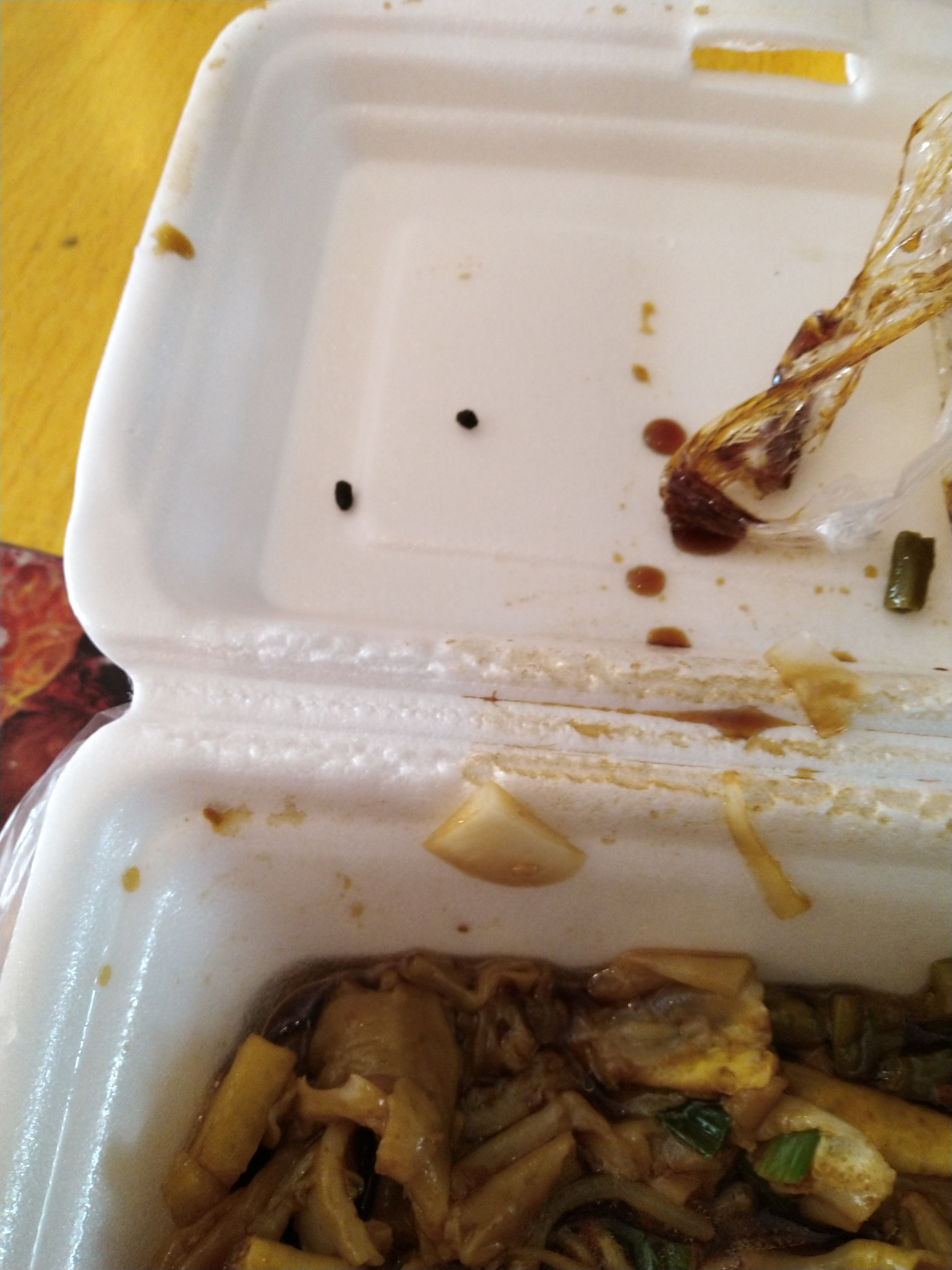 吃饭吃到老鼠什么感觉