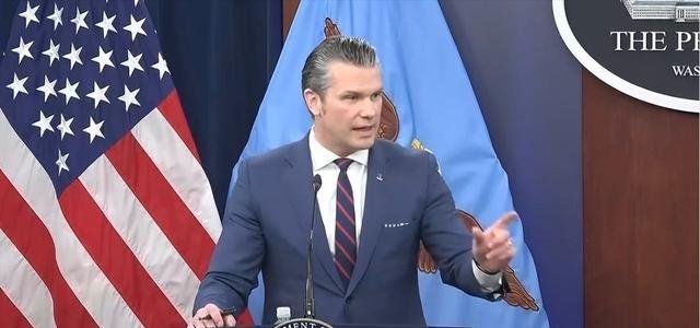 美国为了甩锅已经开始睁眼说瞎话，美国防长赫格塞斯在刚刚举行的记者会上公然表示，这