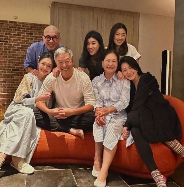 为什么大S去世后很多人开始发文怀念她有人讲：大S活着的时候，有关她的一些话题在