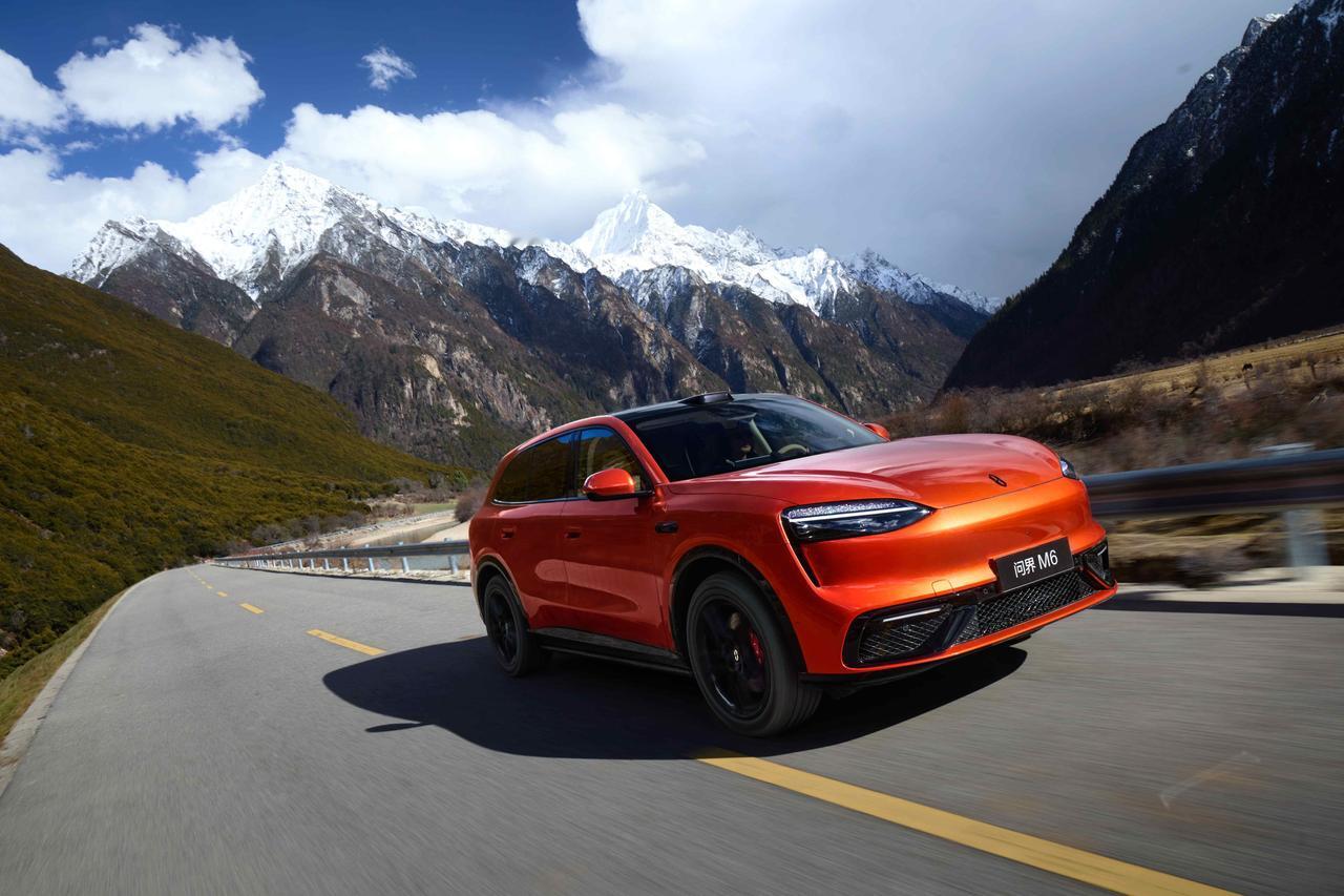 问界M6正式上市，起售价仅25.98万元，下定还可享至高56000元购车权益。行