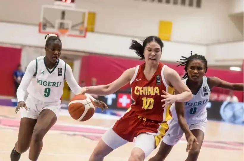 新版李梦出炉！中国女篮再集训，宫鲁鸣招进19岁1米83得分王？现在中国女篮起码