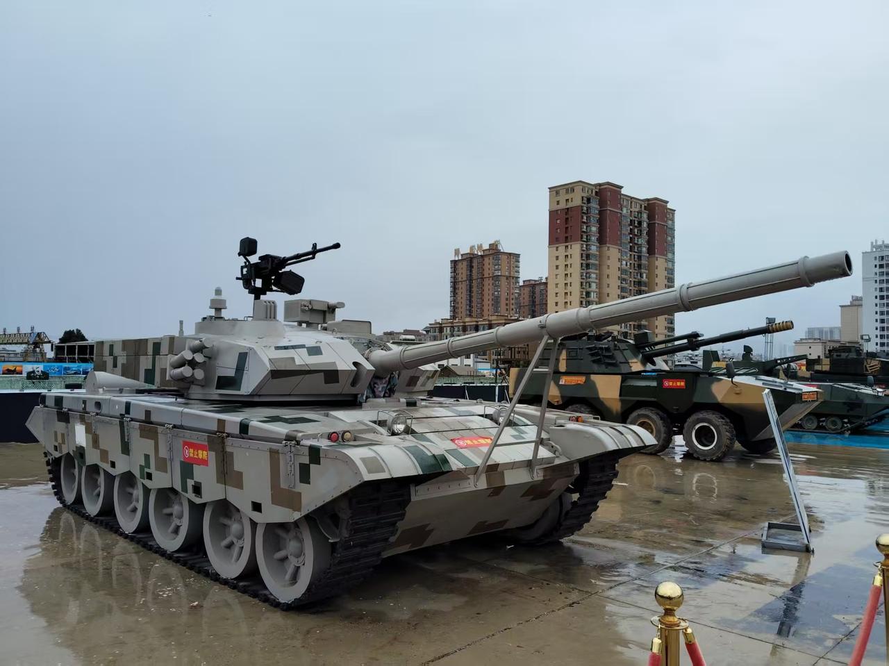 神奇的阿三战机:阵风战机被歼十吊打是阵风赢了。光辉战机摔第一次怪美国的发