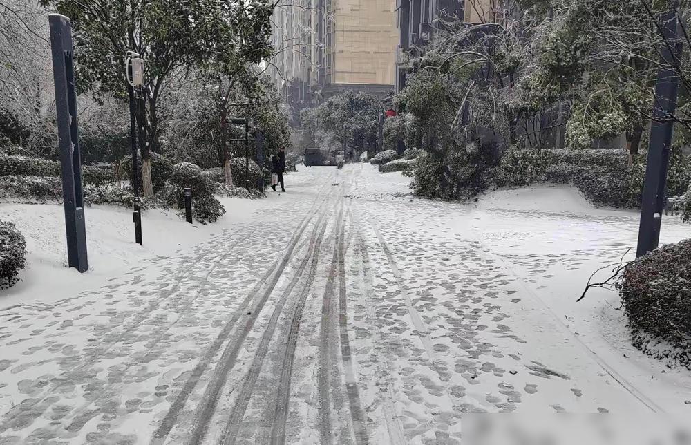 去年正月的几滴眼泪，哭残了一个顺遂的家。在此之前，姐姐家是标准的“运势样板房