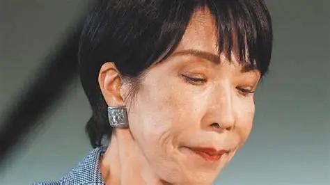 这盘大棋下得真绝！不得不说，中央有高人。 谁也没料到，日本首相的几句疯话，居