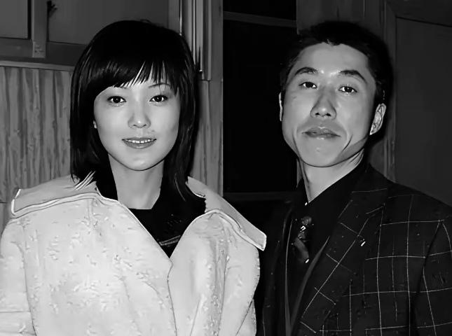 1985年，沈俊林住院看病，趁民警换班溜了，改名潘顺宝混北京。他可不得了，炒