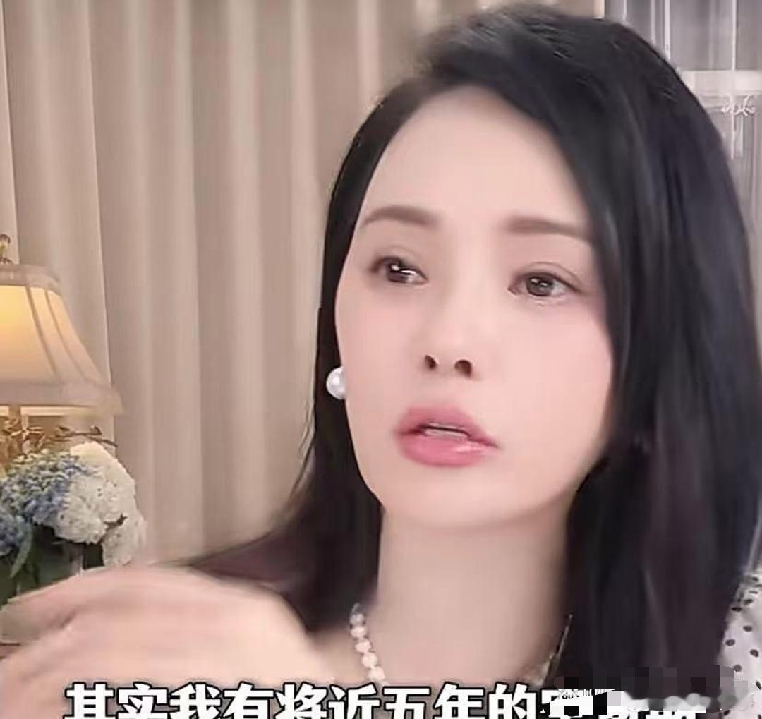 伊能静在直播间说：我把身体养成这样，真的不是为了媚男。第一段感情结束的时候，我有