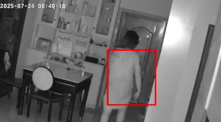 “太吓人了！”四川德阳，女子半夜听到敲门声，一位老太自称是送外卖的，没有点外卖的