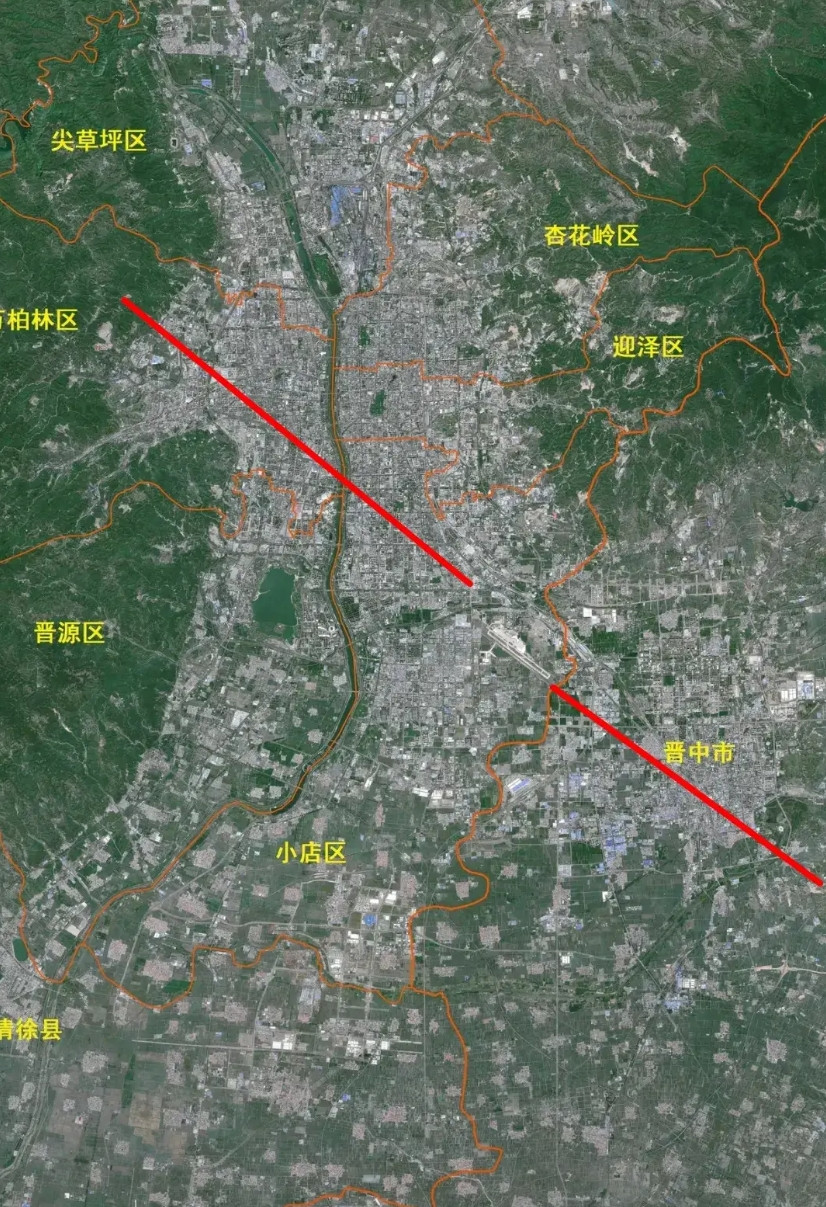 太原武宿机场的位置真是一言难尽太原机场位于太原市区东南，原来还算郊区，现在己