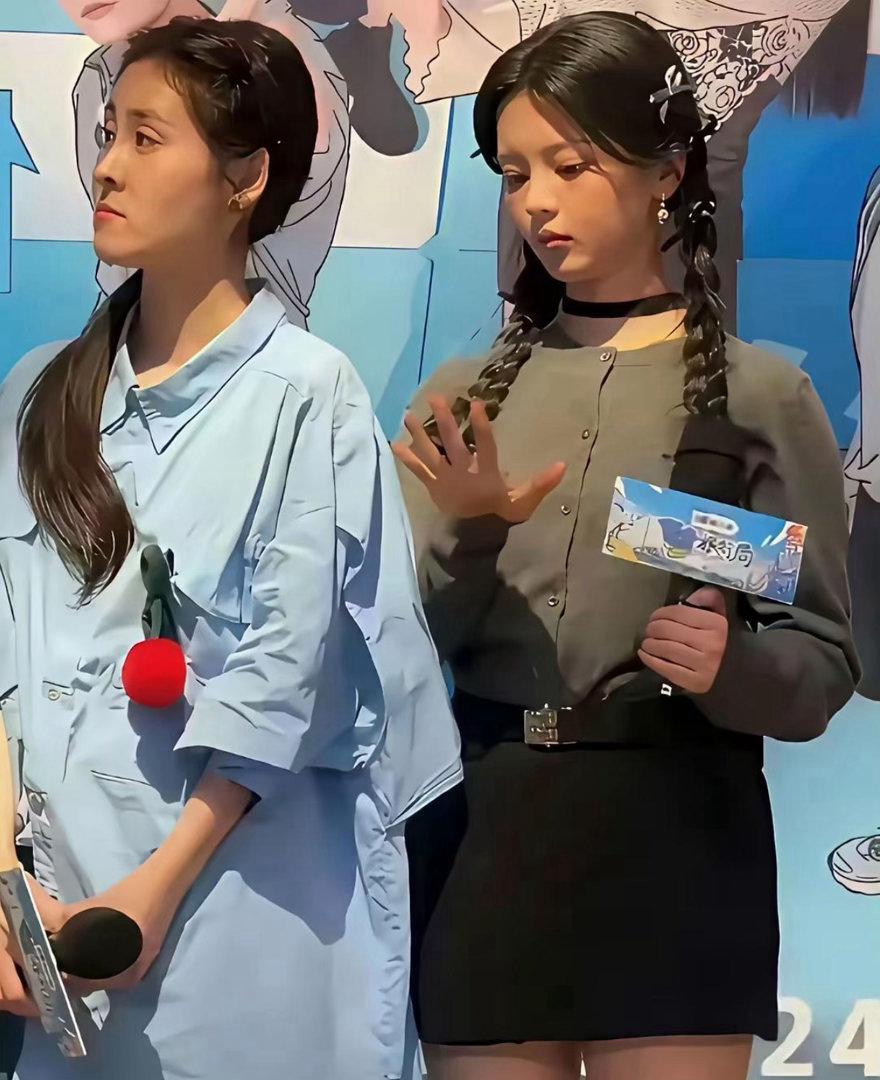 张碧晨和杨超越这俩人同框，没开美颜竟然长这样
