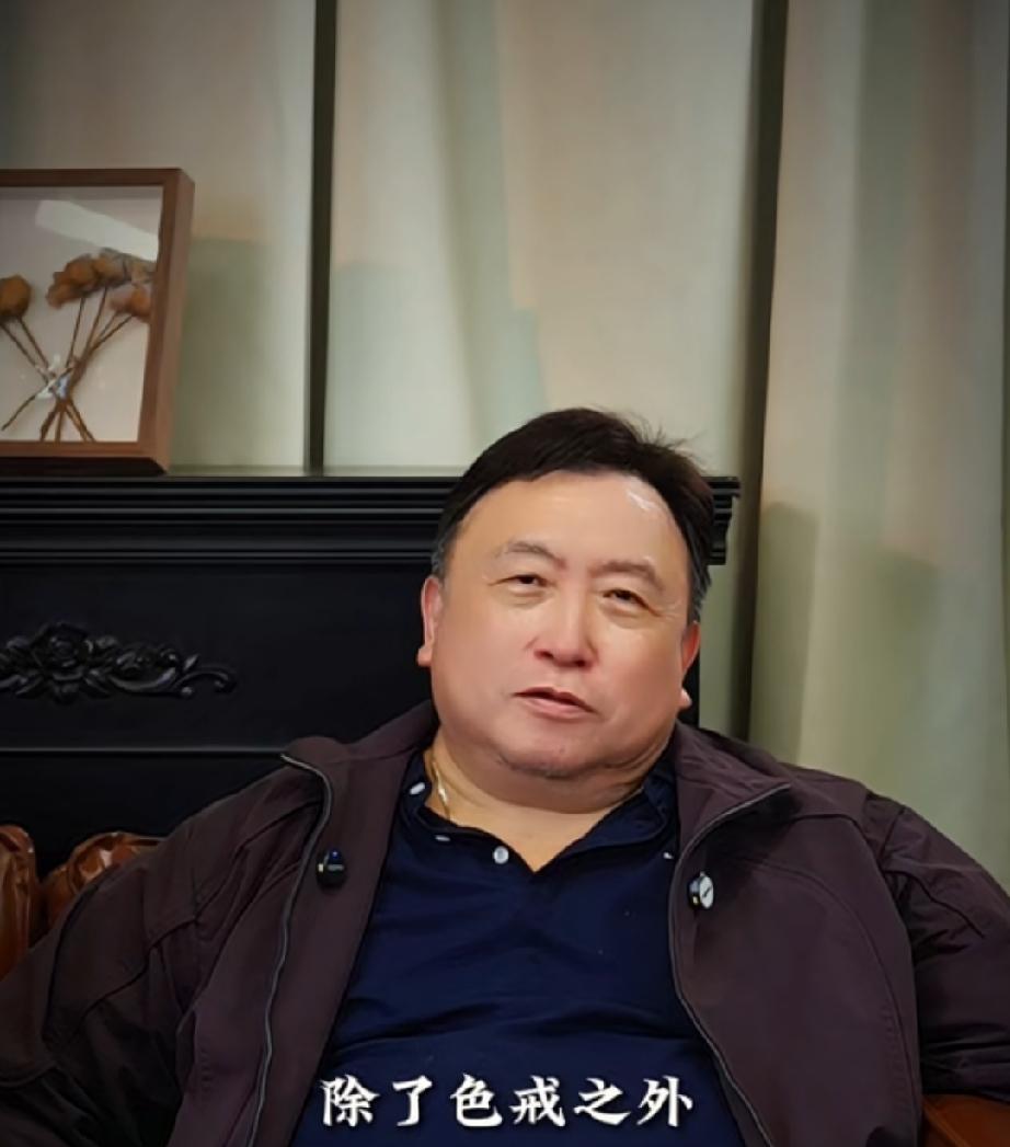 王晶说周星驰演戏变化比梁朝伟大梁朝伟除了和汤唯那一部，其他都是“梁朝伟”，很